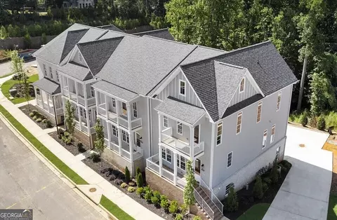 2080 Parkside Ln, Roswell, GA 30076