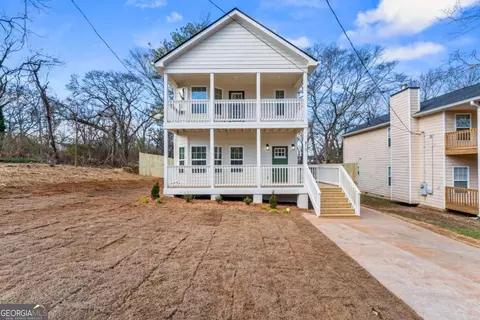 810 Woods Dr NW, Atlanta, GA 30318