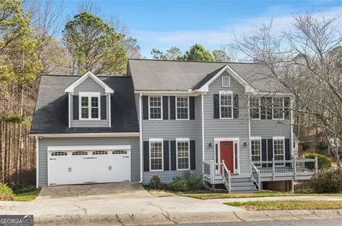 126 Hearthstone Dr, Woodstock, GA 30189