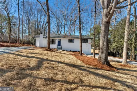 6238 Laurel Wood Trl, Flowery Branch, GA 30542
