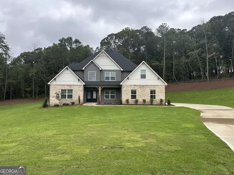 2 Sanders Xing #8, Newnan, GA 30263