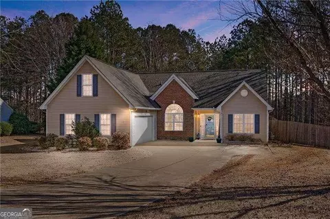 5523 Amber Cove Way, Flowery Branch, GA 30542