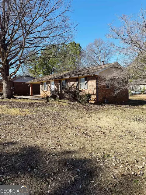 1901 Amberwood Ct, Griffin, GA 30223