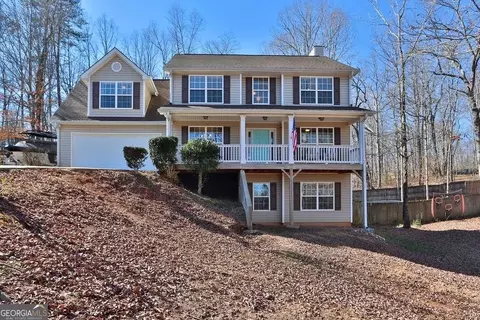 3252 Cavalier Cir, Gainesville, GA 30506