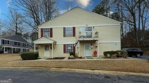 1321 Surrey Ln SW #1321, Marietta, GA 30008