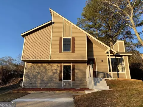 1126 Mainstreet Valley Dr, Stone Mountain, GA 30088