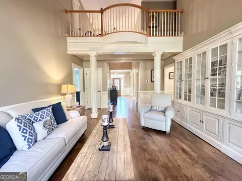 Living - 112 Millridge Dr, Lagrange, GA 30240 photo 4 of 10