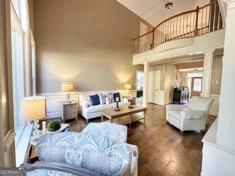 Living - 112 Millridge Dr, Lagrange, GA 30240 photo 3 of 10