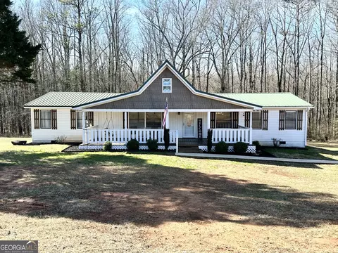 731 Twin Oaks Rd, Williamson, GA 30292
