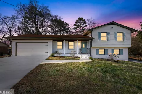 2695 Ridgewood Dr, Marietta, GA 30066
