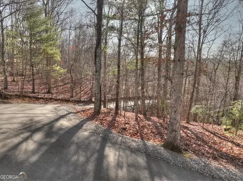 72 Cross Creek Road, Mineral Bluff, GA 30559