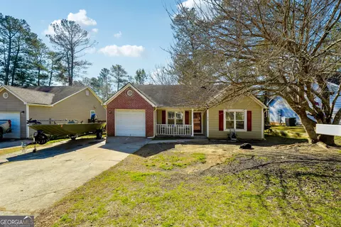 9115 Clubhouse Dr, Riverdale, GA 30274