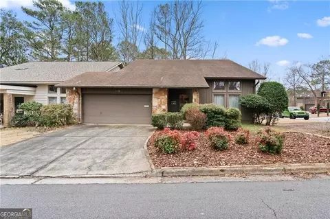 105 Windward Ln, Roswell, GA 30076