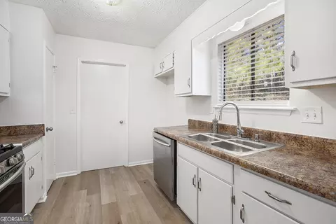 4399 Buckingham Pl, Duluth, GA 30096 photo 11