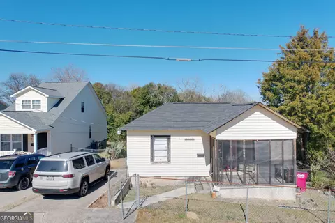 886 Mitchell St, Macon, GA 31217