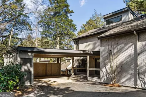 674 Highland Ct, Marietta, GA 30068
