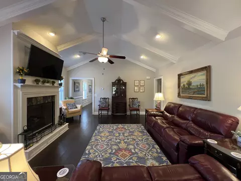 Living - 360 Linman Dr, Lagrange, GA 30241 photo 6 of 7