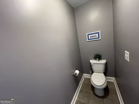 Bath - 360 Linman Dr, Lagrange, GA 30241 photo 5 of 7