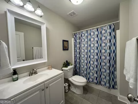 Bath - 360 Linman Dr, Lagrange, GA 30241 photo 7 of 7