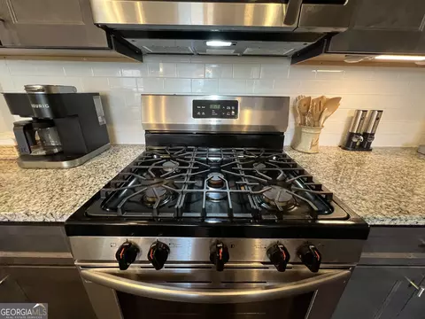 Kitchen - 360 Linman Dr, Lagrange, GA 30241 photo 4 of 5