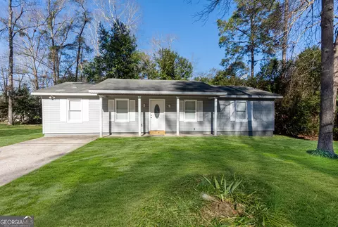 327 Julianne St, Perry, GA 31069