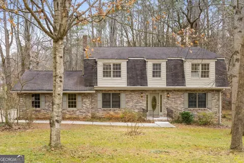 2925 Thornbriar Rd, Doraville, GA 30340