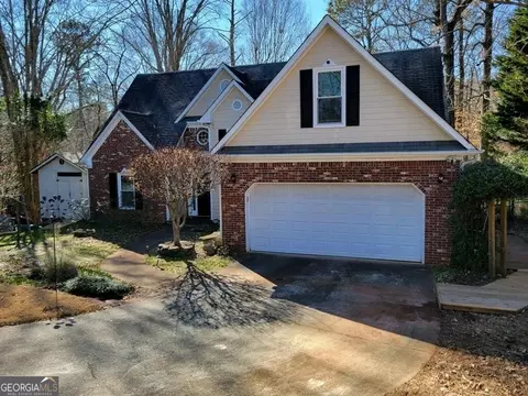 1479 Riverbend Ct, Bethlehem, GA 30620