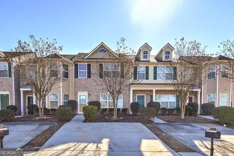 6055 Capitol Knl, Fairburn, GA 30213