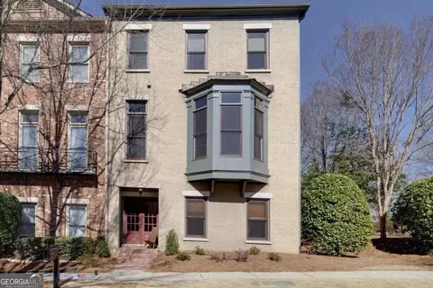 152 W Ridge Way, Roswell, GA 30076