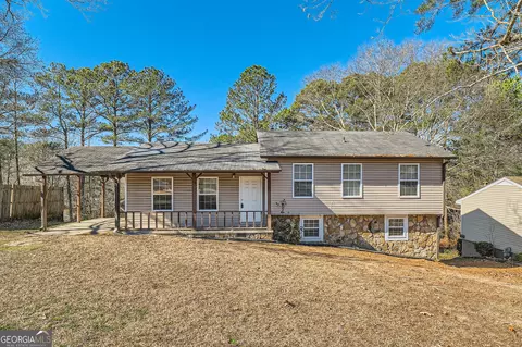 7305 Aubrey Dr, Riverdale, GA 30296