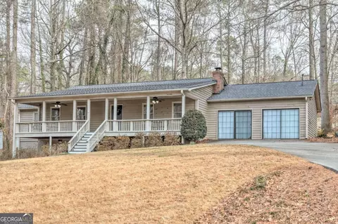 5824 Red Rock Ct NW, Kennesaw, GA 30152