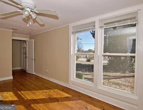 204 S Pine St, Walhalla, SC 29691 photo 8