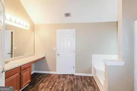 160 Middleton Dr, Covington, GA 30016 photo 9