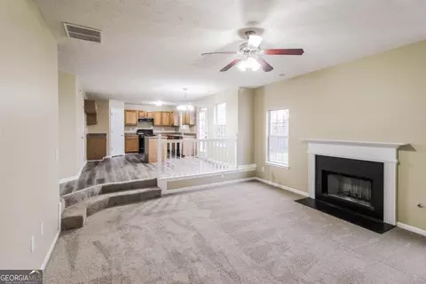 160 Middleton Dr, Covington, GA 30016 photo 2