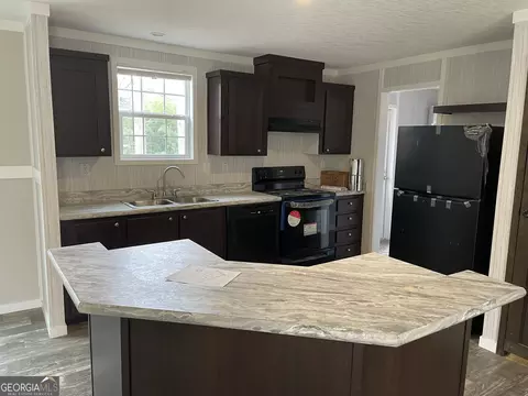 3717 Leach Rd, Gainesville, GA 30506 photo 2