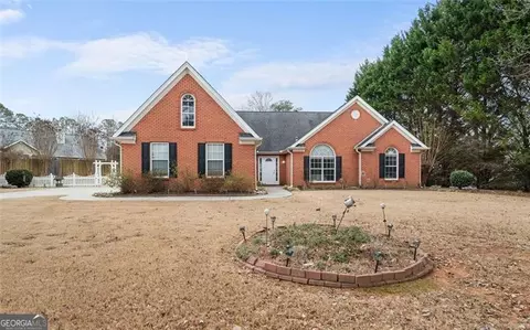 404 Little Mac Ln, Villa Rica, GA 30180