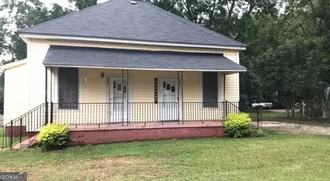 105 School St, Jackson, GA 30233 photo 1