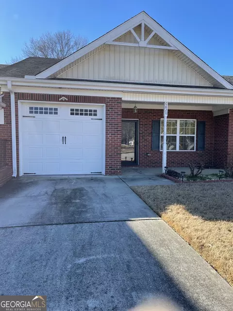 6820 Tara Oaks Dr, Riverdale, GA 30274