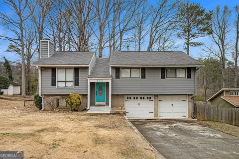 470 Johnson Rd, Forest Park, GA 30297