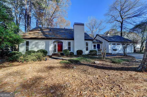 2352 Hopkins Mill Rd, Duluth, GA 30096
