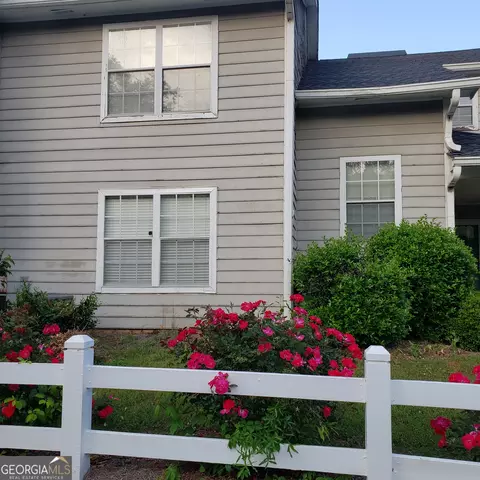 9466 Cypress Ln, Jonesboro, GA 30238