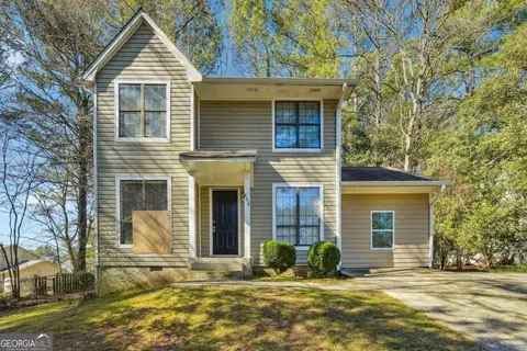 886 Forest Pointe Way, Jonesboro, GA 30238