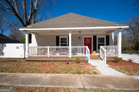 406 Askew Ave, Hogansville, GA 30230