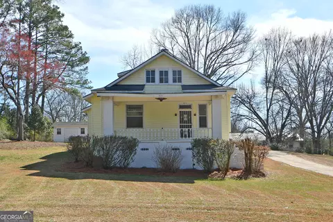 615 Mickle Dr, Roanoke, AL 36274