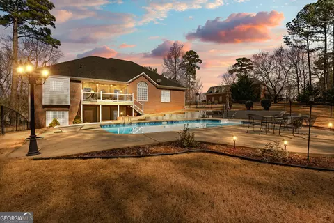 Exterior - 122 Riverbluff Dr, Lagrange, GA 30240 photo 15 of 15