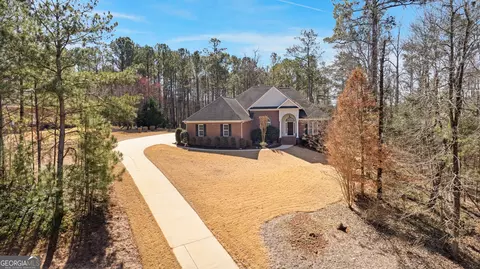 Exterior - 122 Riverbluff Dr, Lagrange, GA 30240 photo 3 of 15
