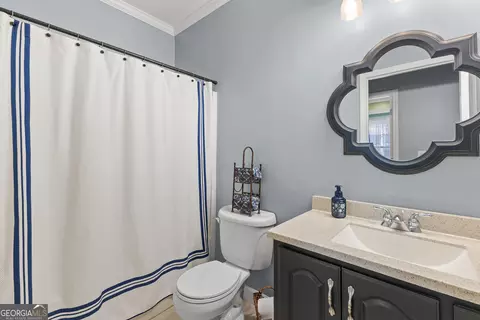 Bath - 122 Riverbluff Dr, Lagrange, GA 30240 photo 8 of 8