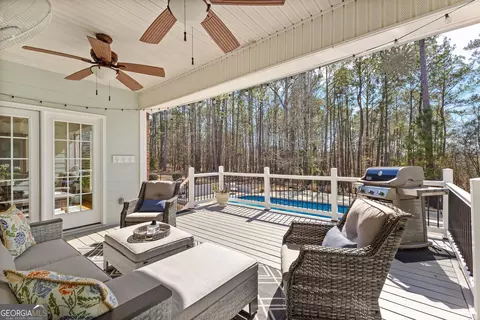 Exterior - 122 Riverbluff Dr, Lagrange, GA 30240 photo 7 of 15