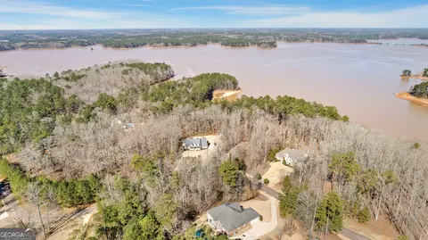 View/Area - 122 Riverbluff Dr, Lagrange, GA 30240 photo 6 of 10