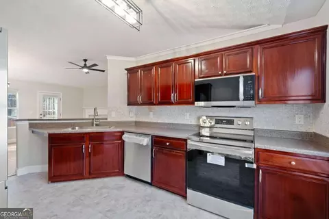 160 Trinity Dr, Covington, GA 30016 photo 4